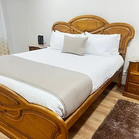 O Paraiso Do Sobreiro - *